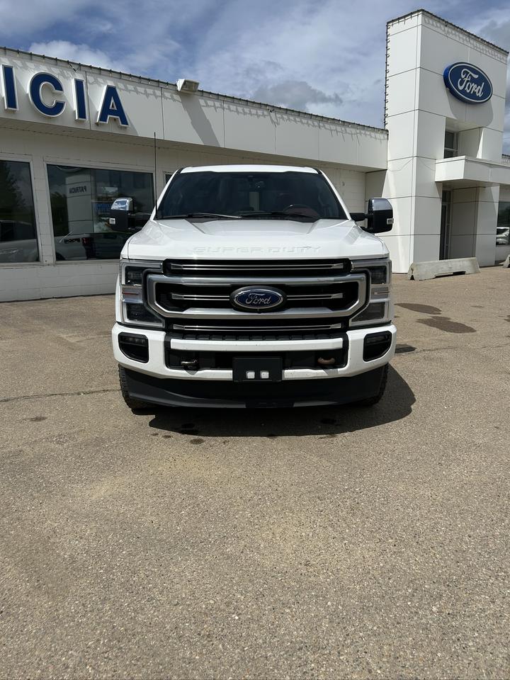 2022 Ford F-350 Super Duty SRW Platinum Photo1