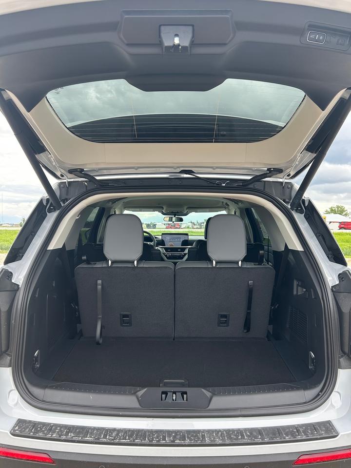2026 Ford Explorer ACTIVE W/200A PKG 4WD 200A Photo5