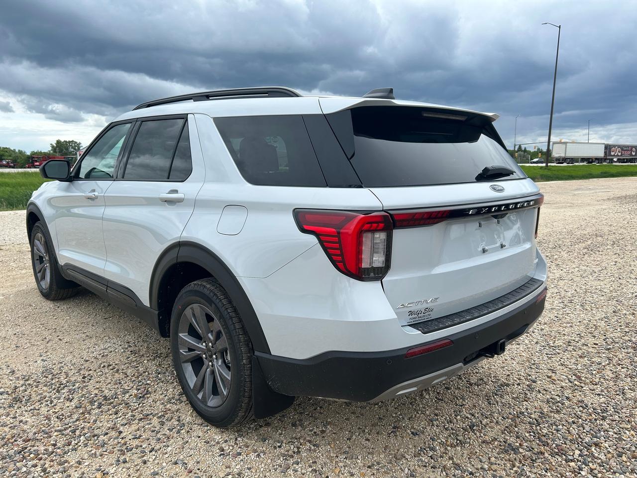 2026 Ford Explorer ACTIVE W/200A PKG 4WD 200A Photo4