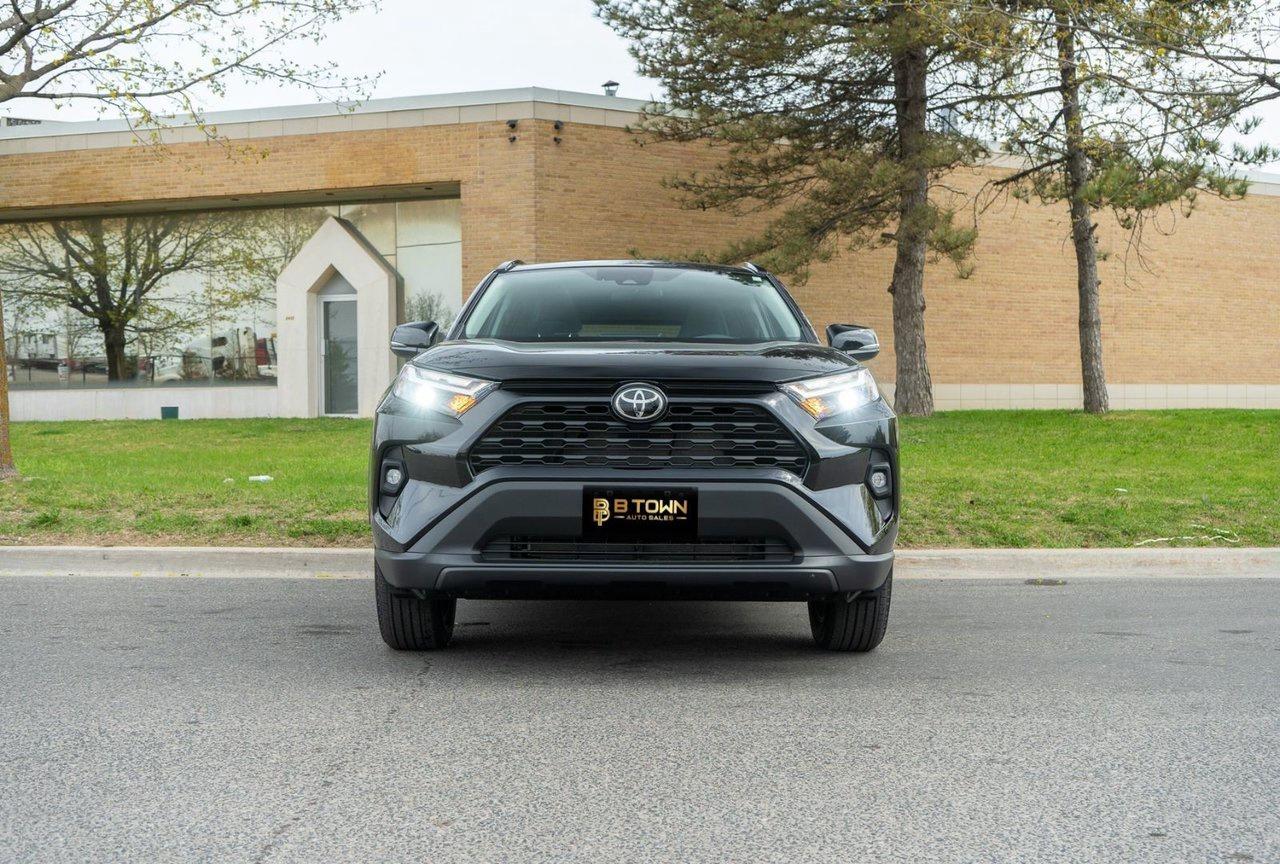 2025 Toyota RAV4 Hybrid XLE AWD Photo