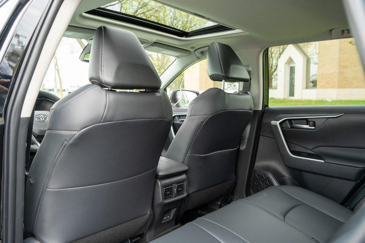 2025 Toyota RAV4 Hybrid XLE AWD Photo
