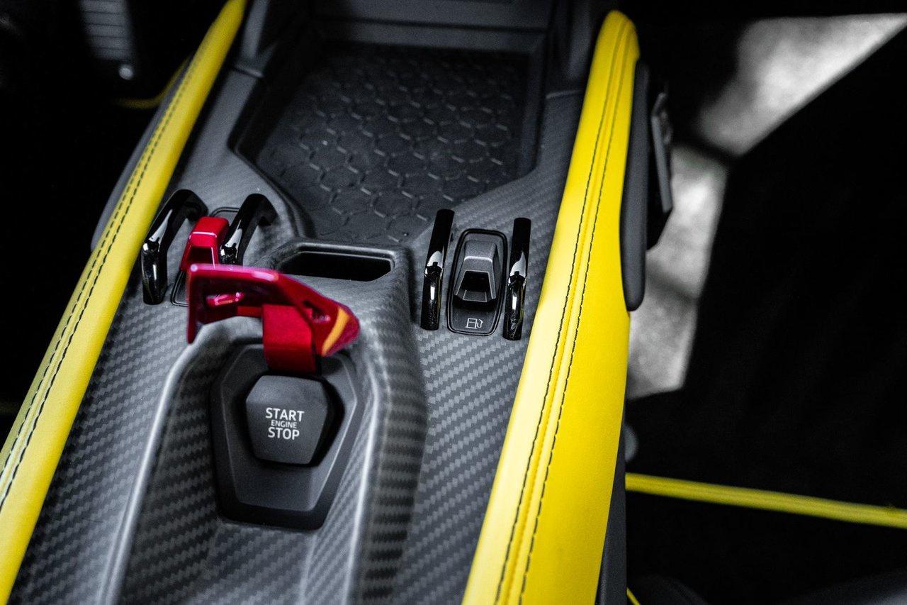 2024 Lamborghini Revuelto  Photo