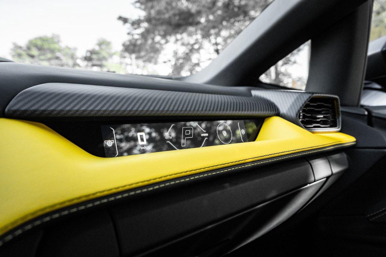2024 Lamborghini Revuelto  Photo