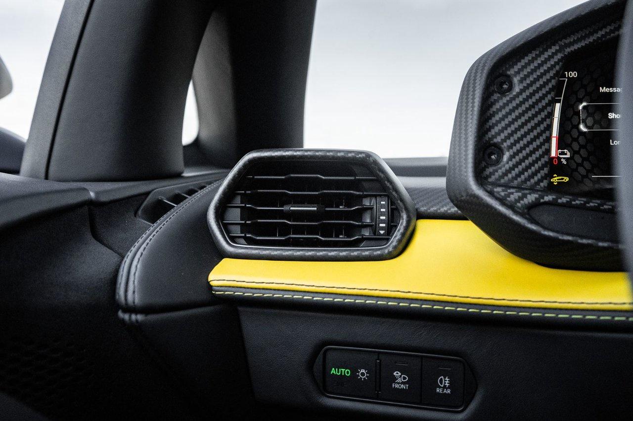 2024 Lamborghini Revuelto  Photo