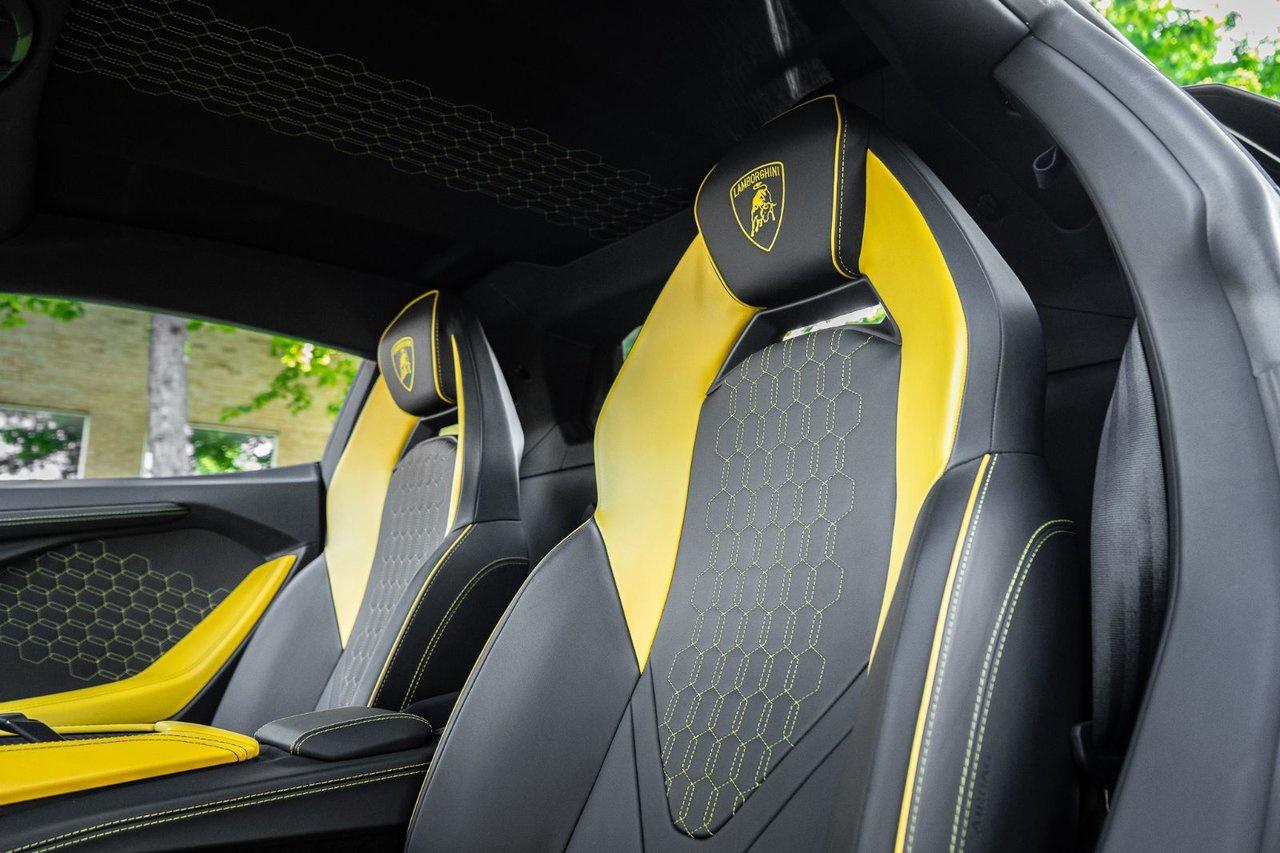 2024 Lamborghini Revuelto  Photo