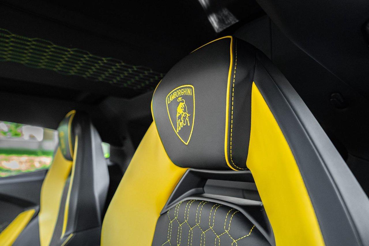 2024 Lamborghini Revuelto  Photo