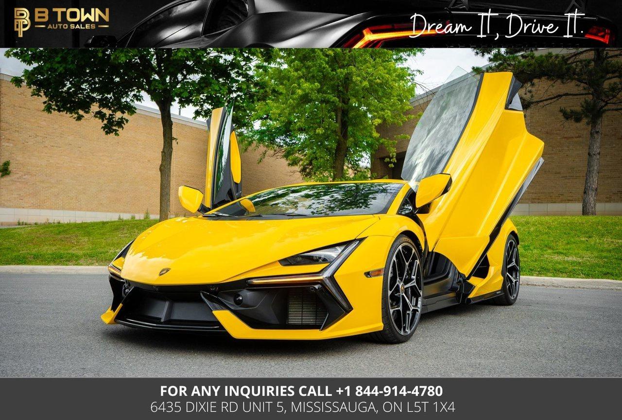 2024 Lamborghini Revuelto  Photo0