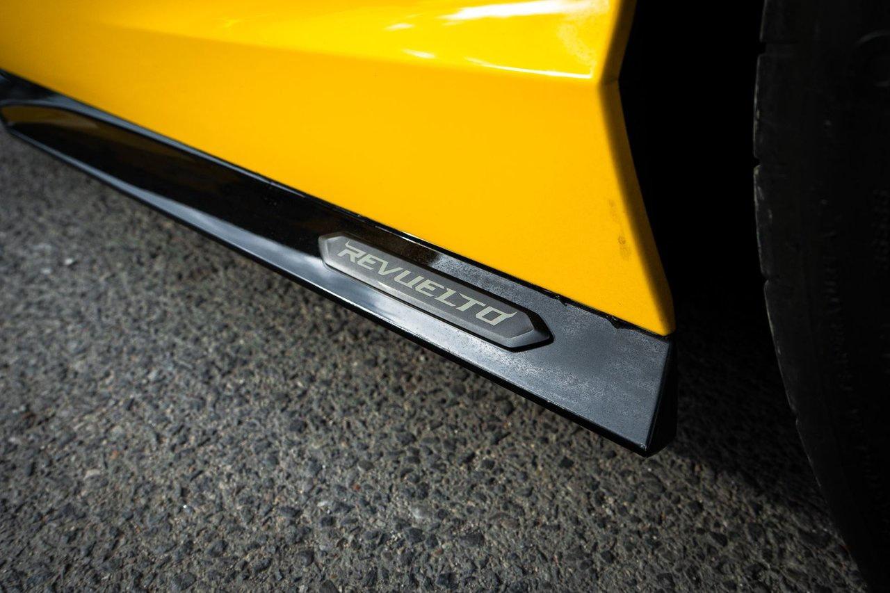 2024 Lamborghini Revuelto  Photo
