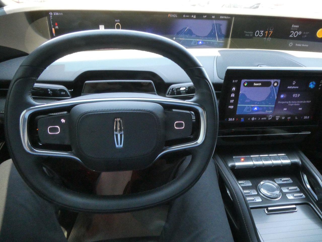 2024 Lincoln Nautilus Reserve | Heated Seats | Backup Cam | Nav | Photo