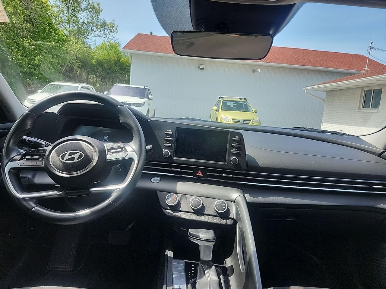2024 Hyundai Elantra Preferred Photo