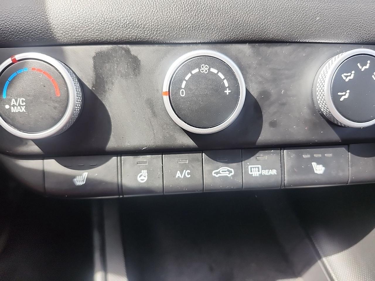 2024 Hyundai Elantra Preferred Photo