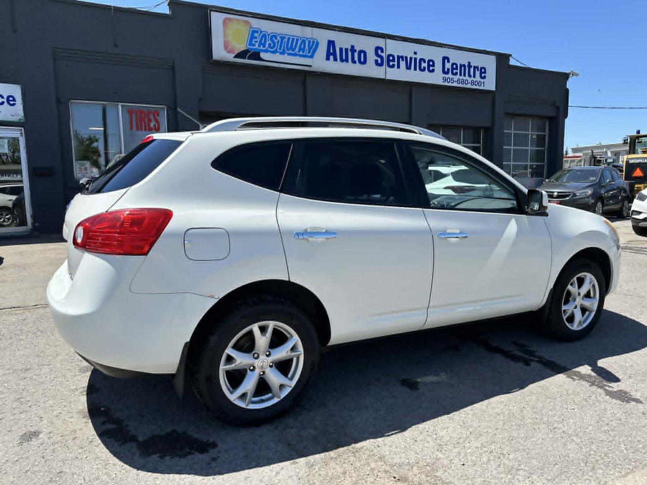 2010 Nissan Rogue SL Photo3