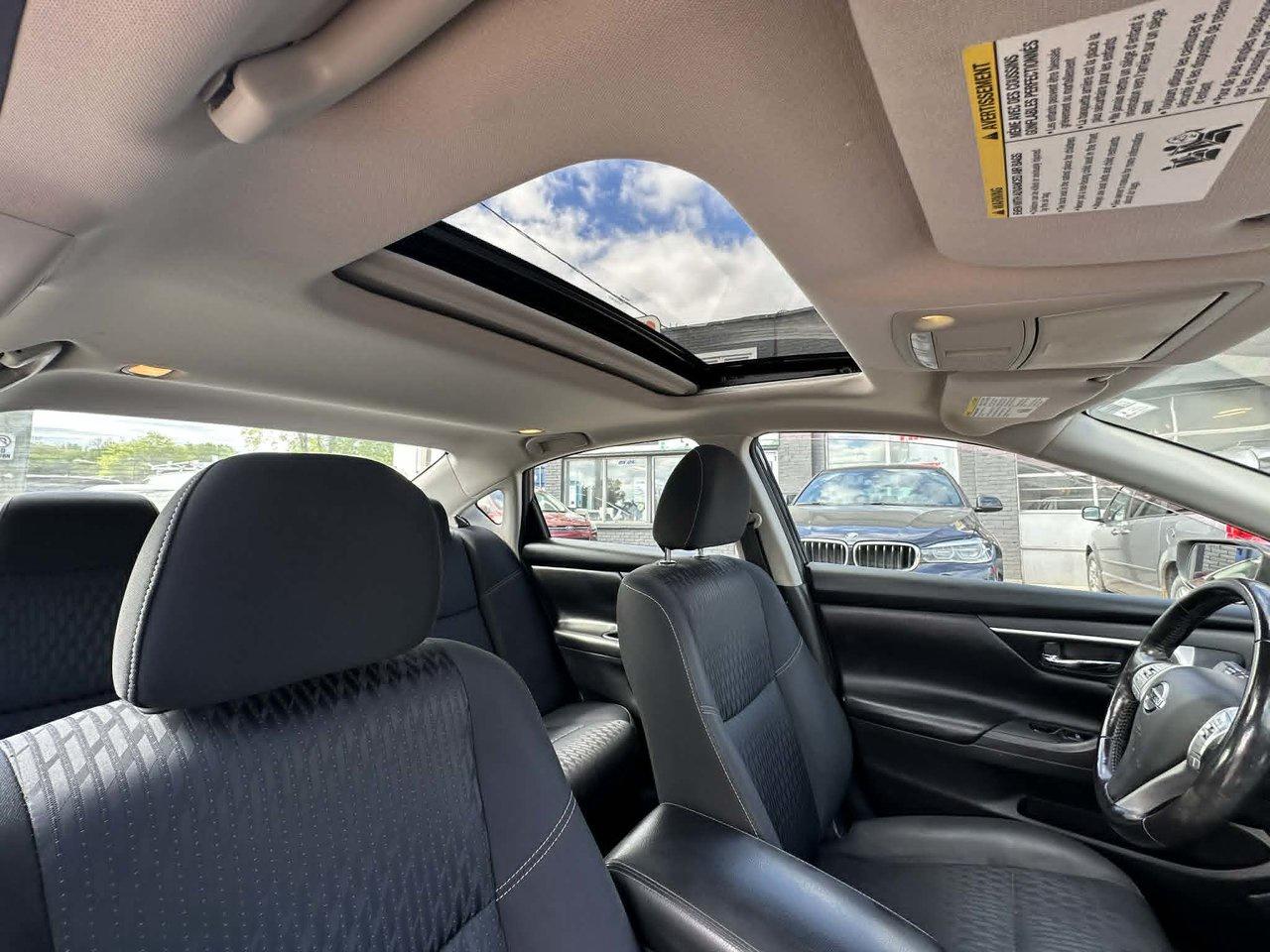 2018 Nissan Altima SV Photo