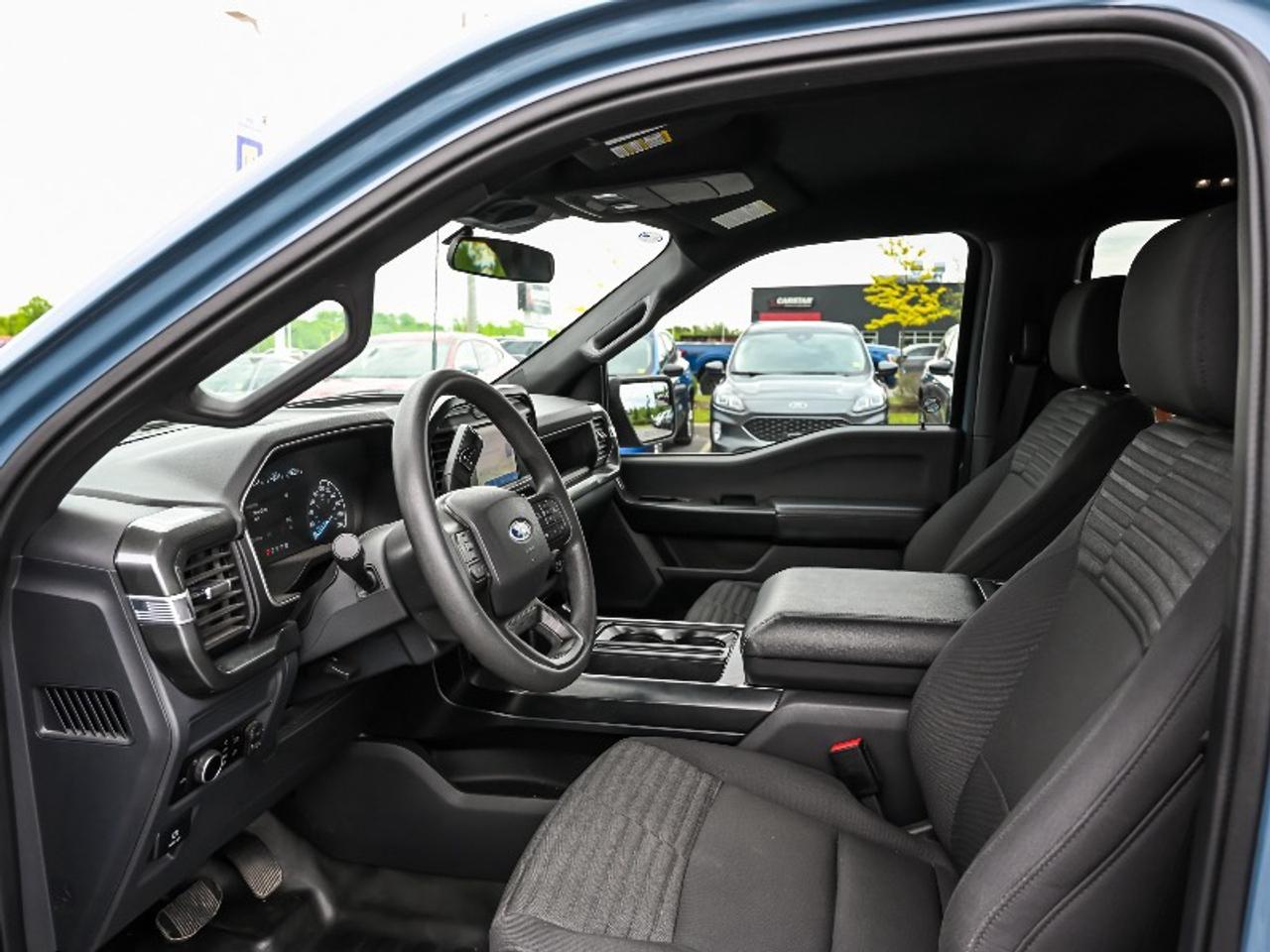 2023 Ford F-150 XL Photo