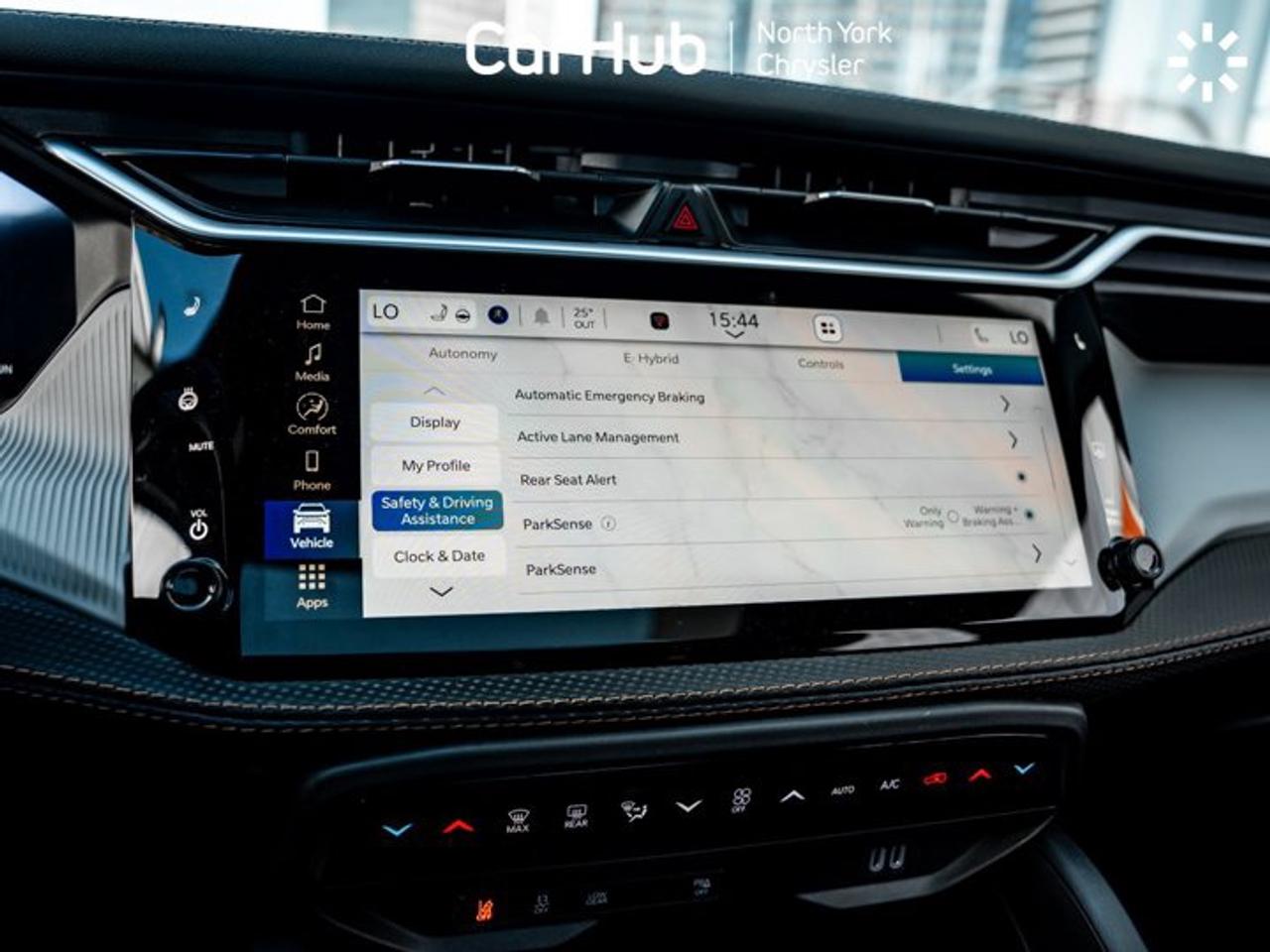 2026 Jeep Cherokee Limited Panoroof Heated Seats & Wheel Remote Start Blind Spot Alert Photo