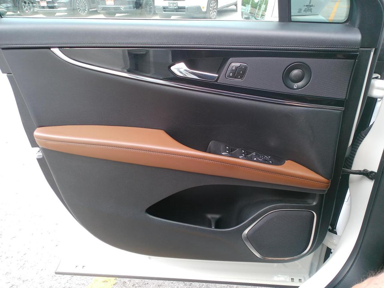 2023 Lincoln Nautilus Reserve AWD Photo