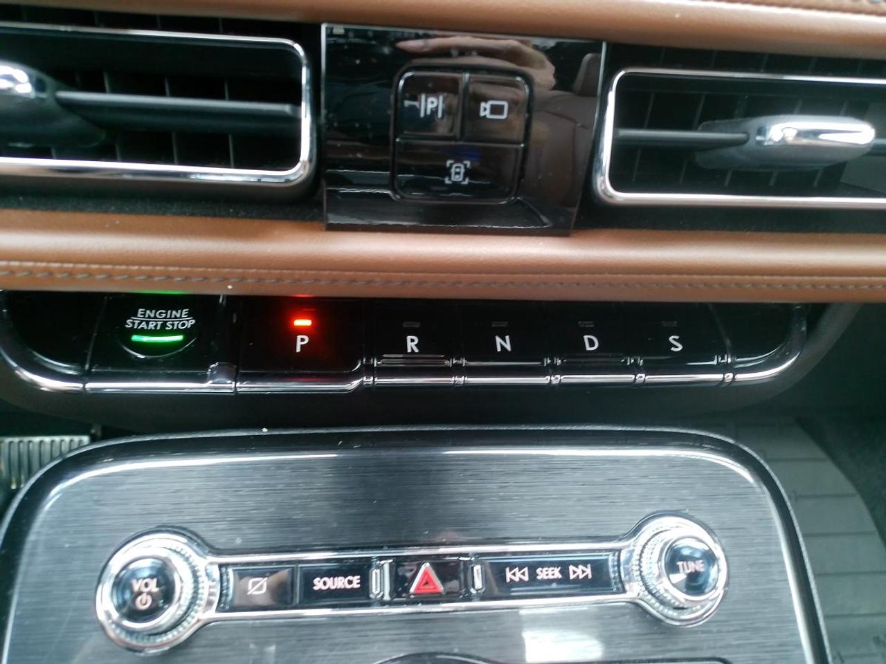2023 Lincoln Nautilus Reserve AWD Photo