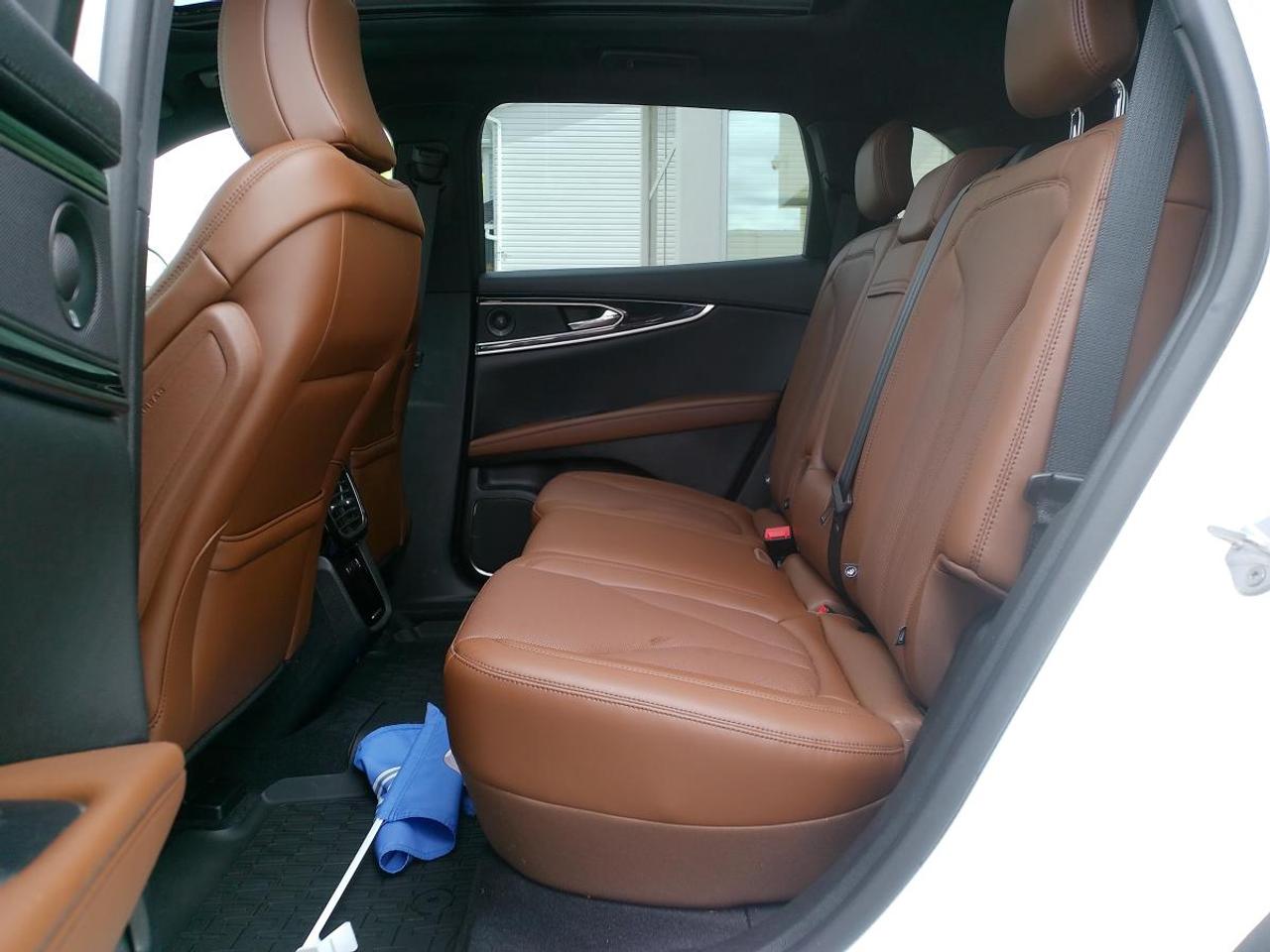 2023 Lincoln Nautilus Reserve AWD Photo