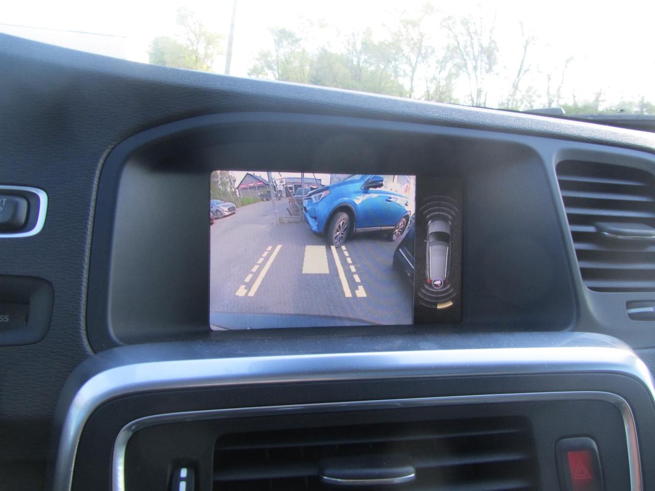2015 Volvo V60 4dr Wgn T5 Premier Plus AWD Photo