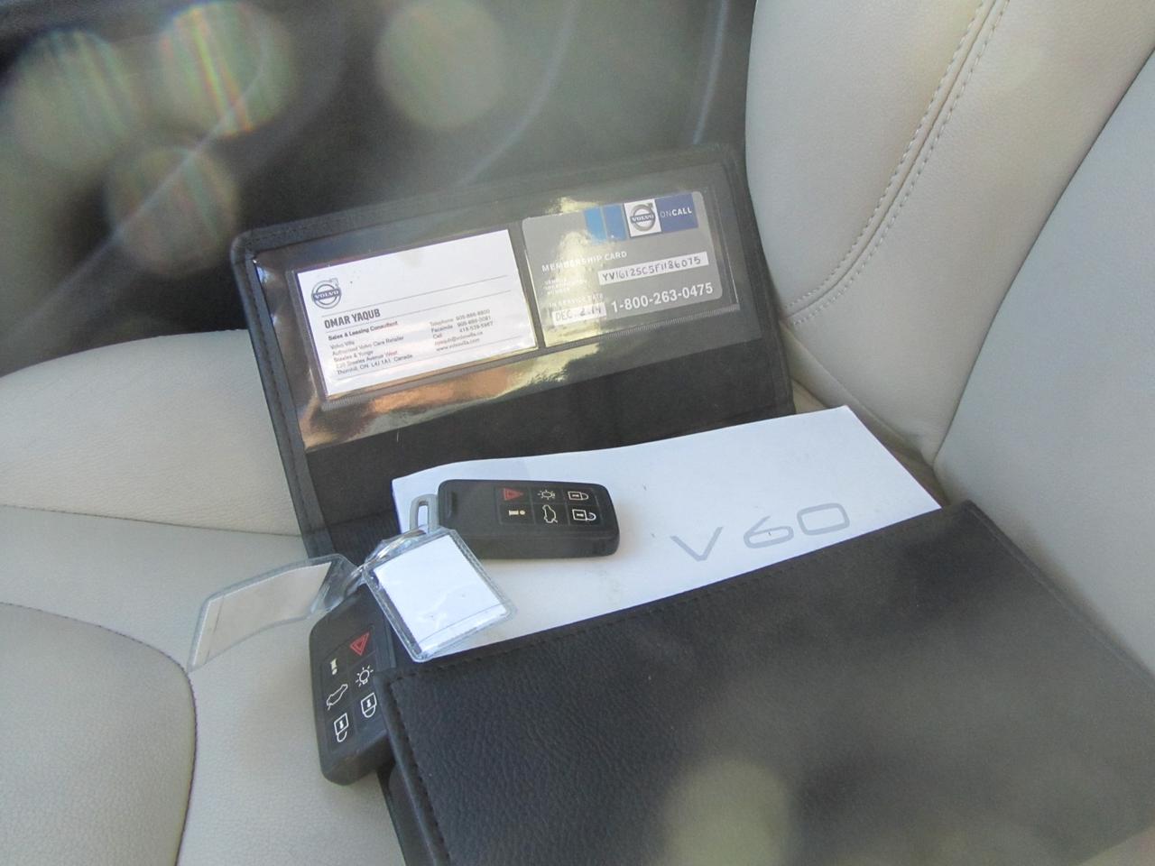 2015 Volvo V60 4dr Wgn T5 Premier Plus AWD Photo