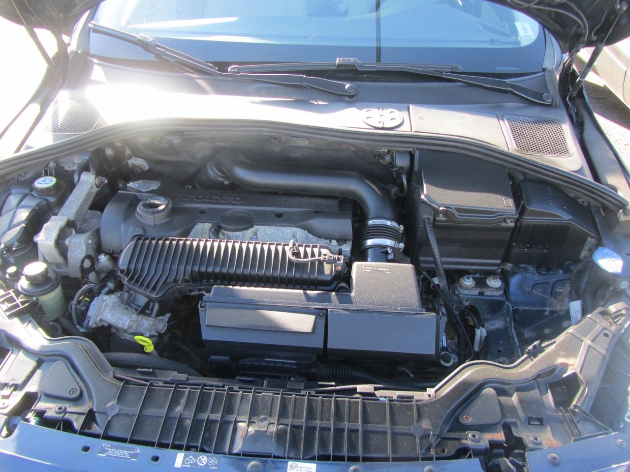 2015 Volvo V60 4dr Wgn T5 Premier Plus AWD Photo