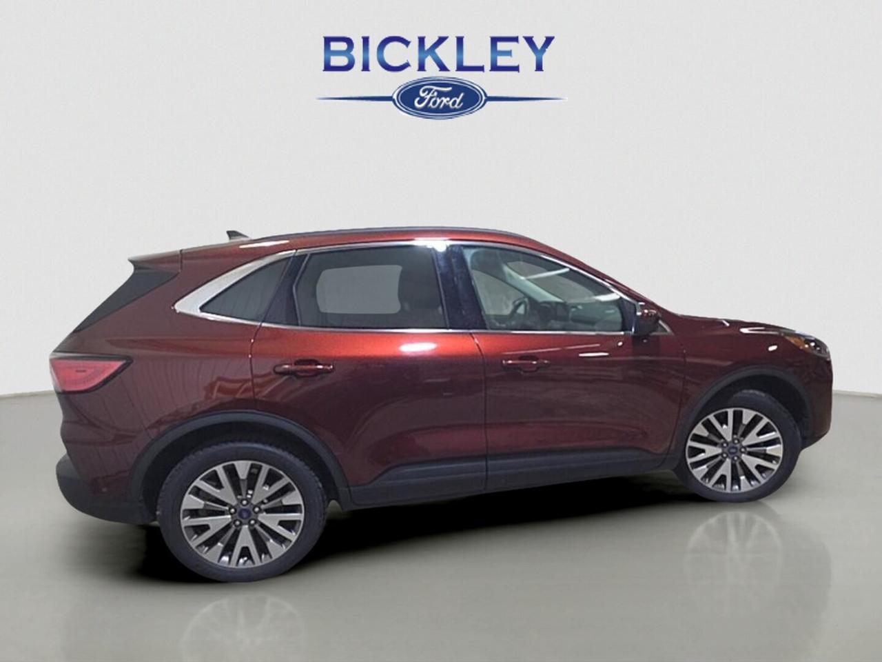2021 Ford Escape Titanium Hybrid Photo