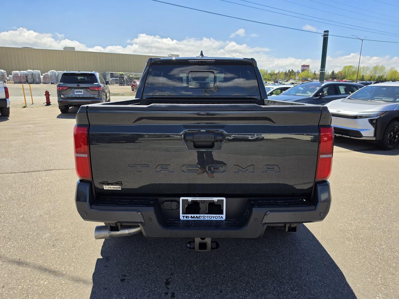 2026 Toyota Tacoma TRD Off-Road Premium Photo3