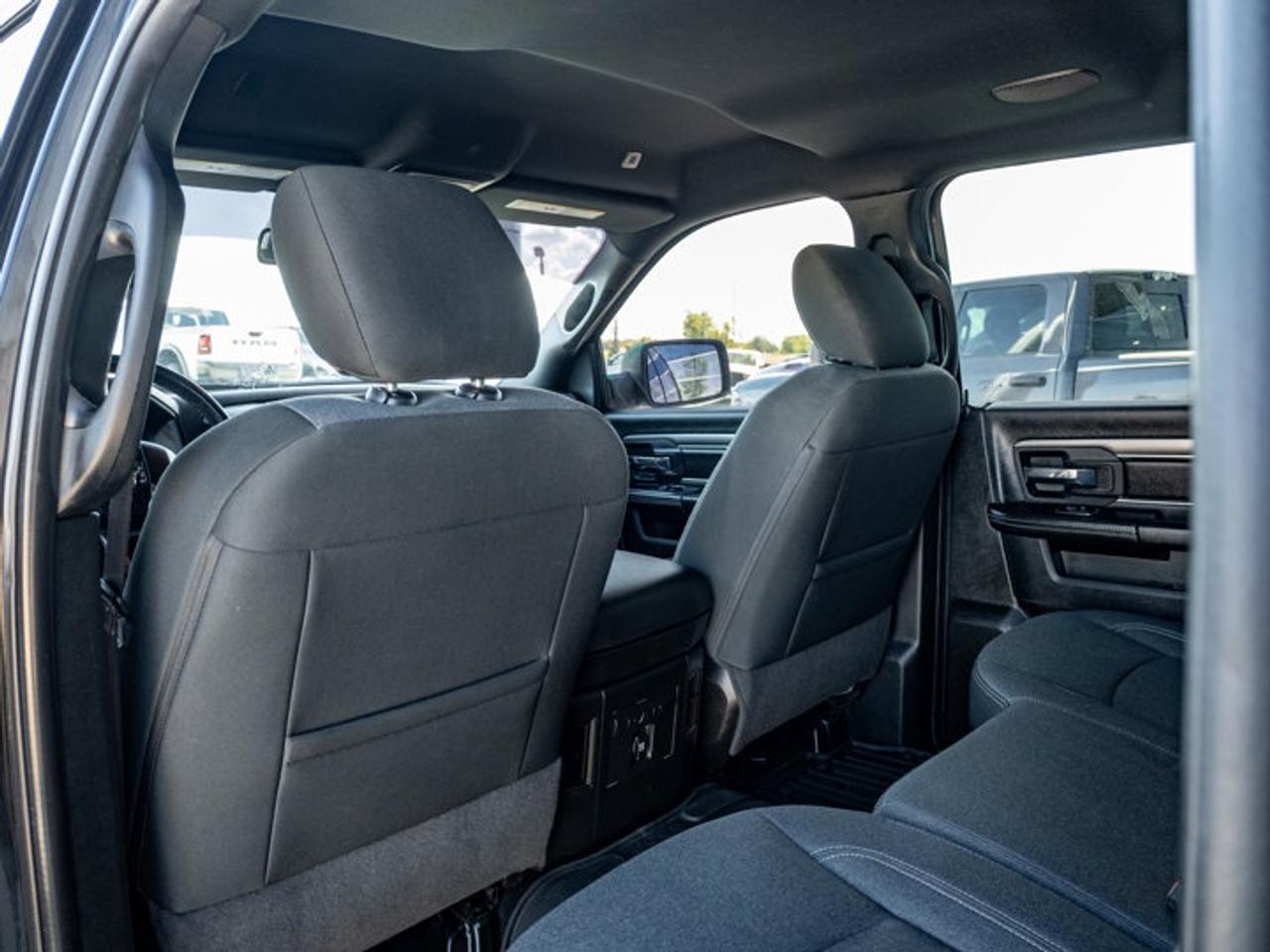 2021 RAM 1500 Classic WARLOCK Photo