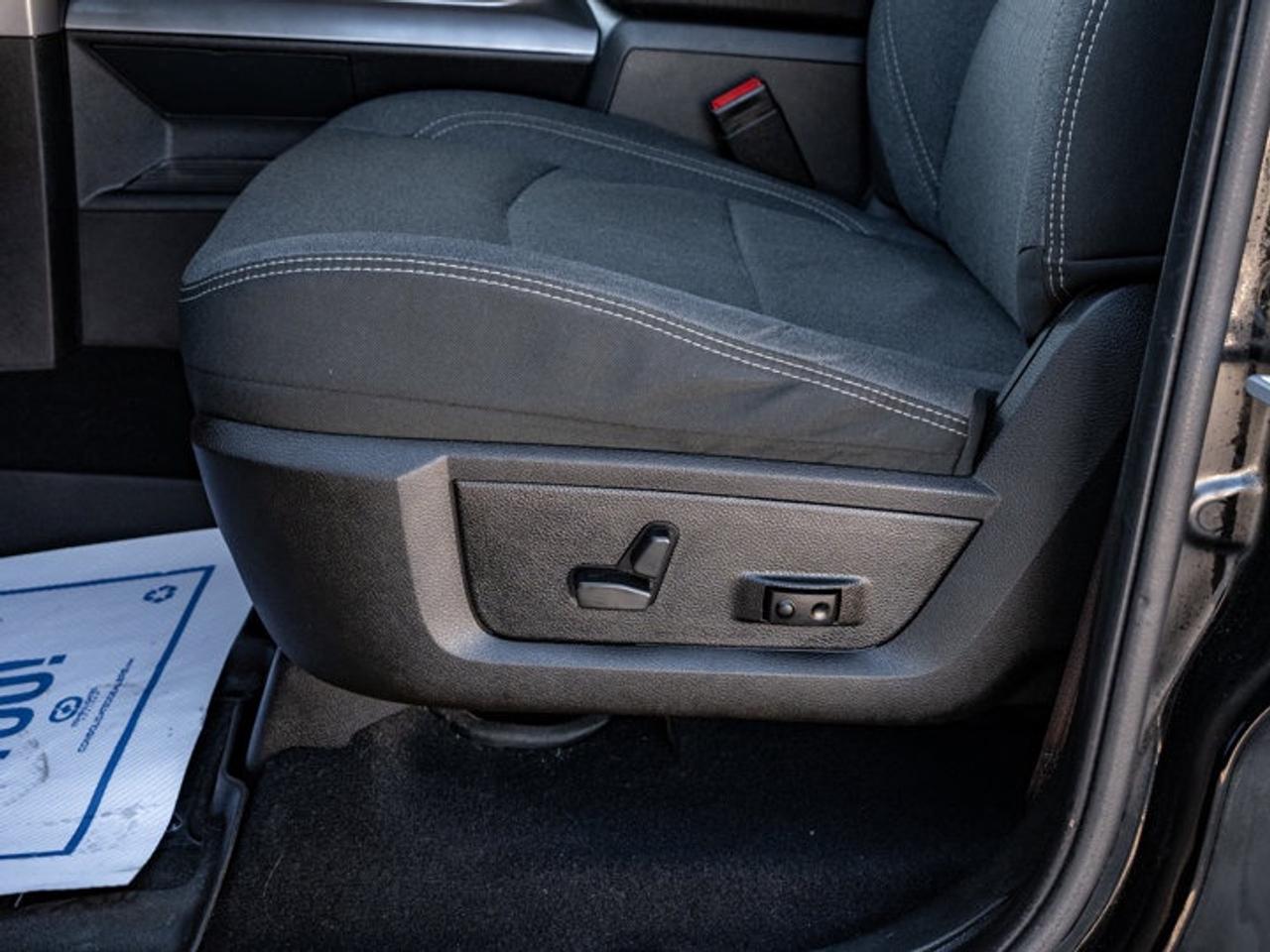 2021 RAM 1500 Classic WARLOCK Photo