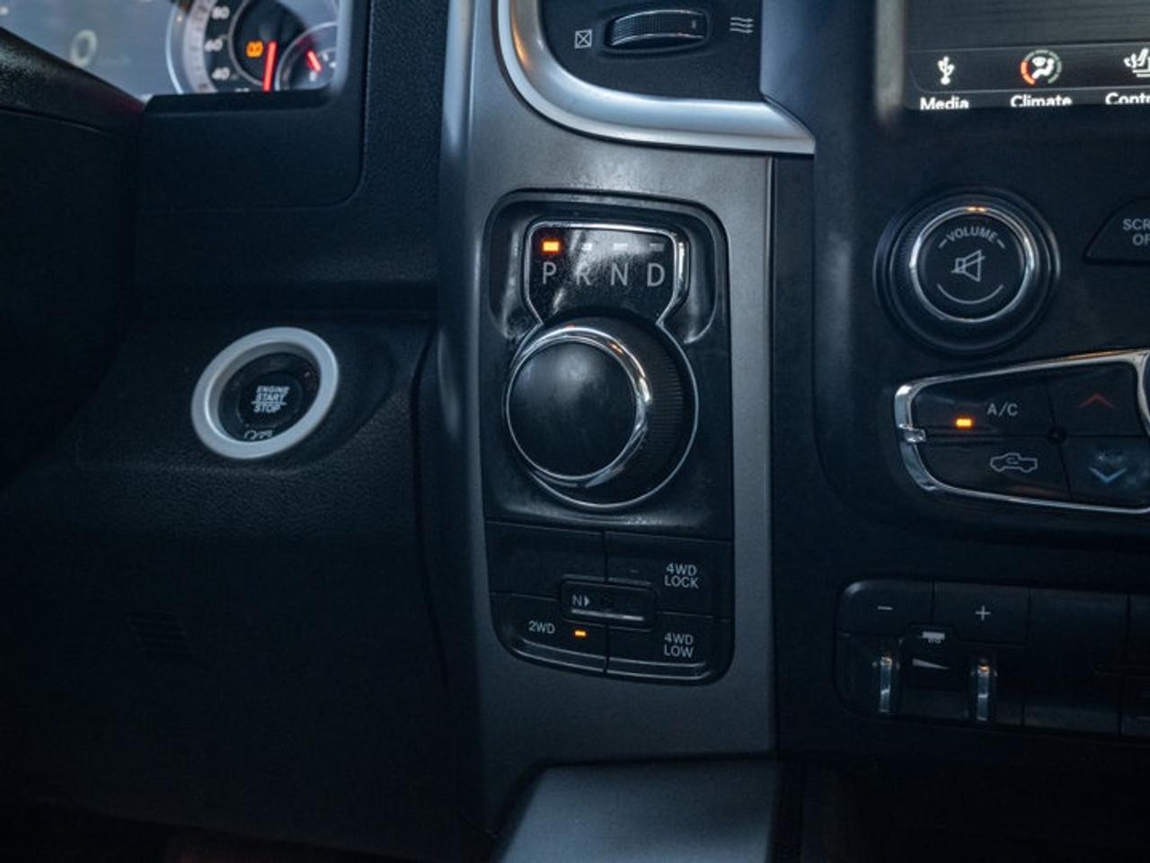 2021 RAM 1500 Classic WARLOCK Photo