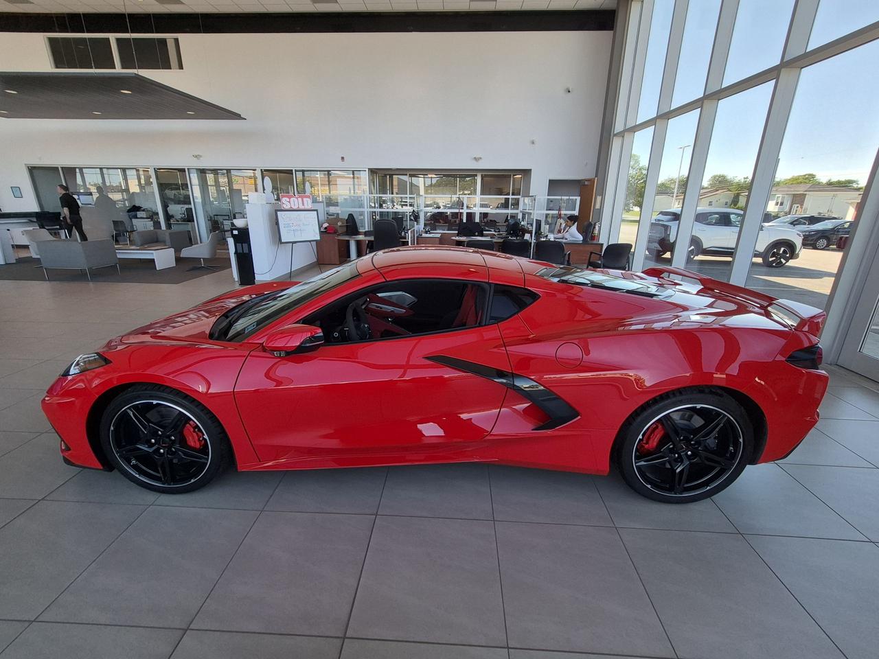 2024 Chevrolet Corvette Stingray 2LT 6.2 V8 ENGINE, Z51 PERFORMANCE PACKAGE Photo