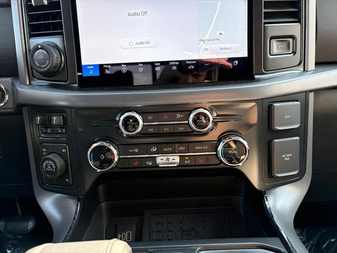 2026 Ford F-150 XLT 4WD SuperCrew 6.5' Box Photo