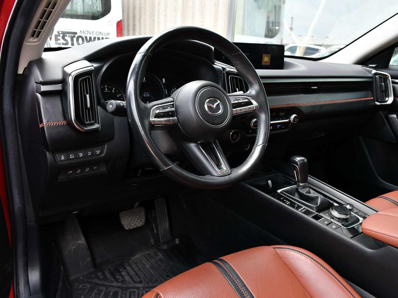 2024 Mazda CX-50  Photo