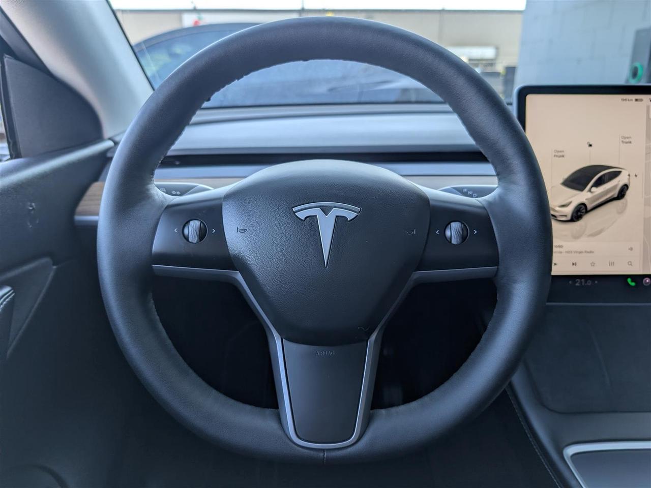 2022 Tesla Model Y LONG RANGE AWD - DUAL MOTOR Photo