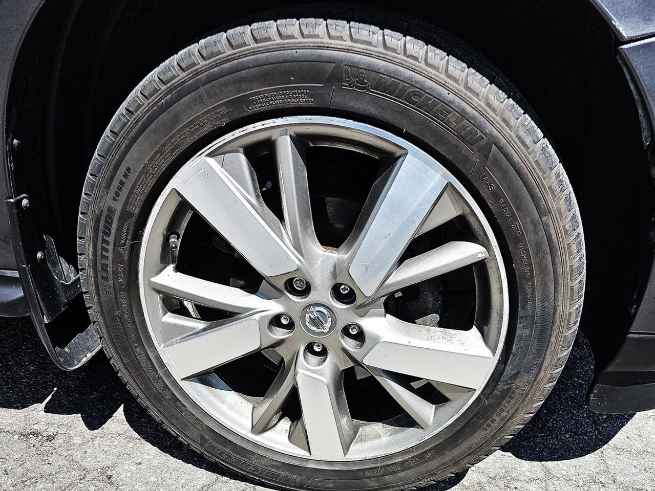 2014 Nissan Pathfinder Platinum - TWO OWNER VEHICLE Photo