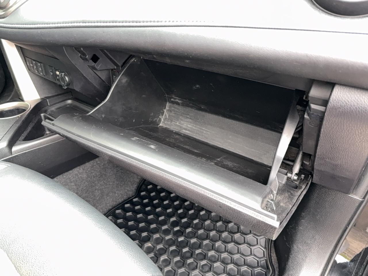 2015 Toyota RAV4 LIMITED  Photo
