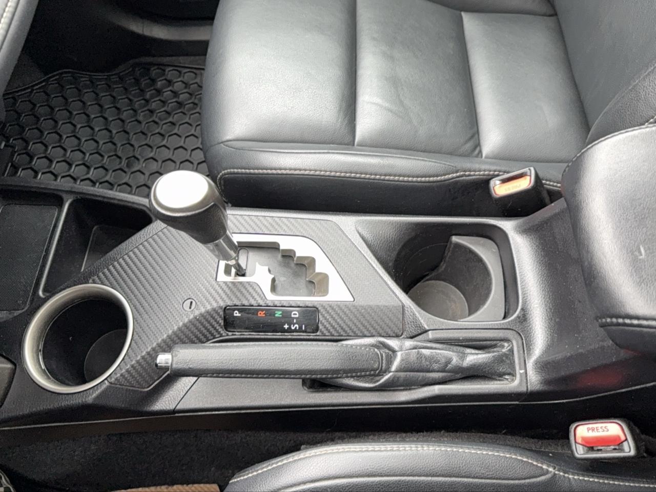 2015 Toyota RAV4 LIMITED  Photo