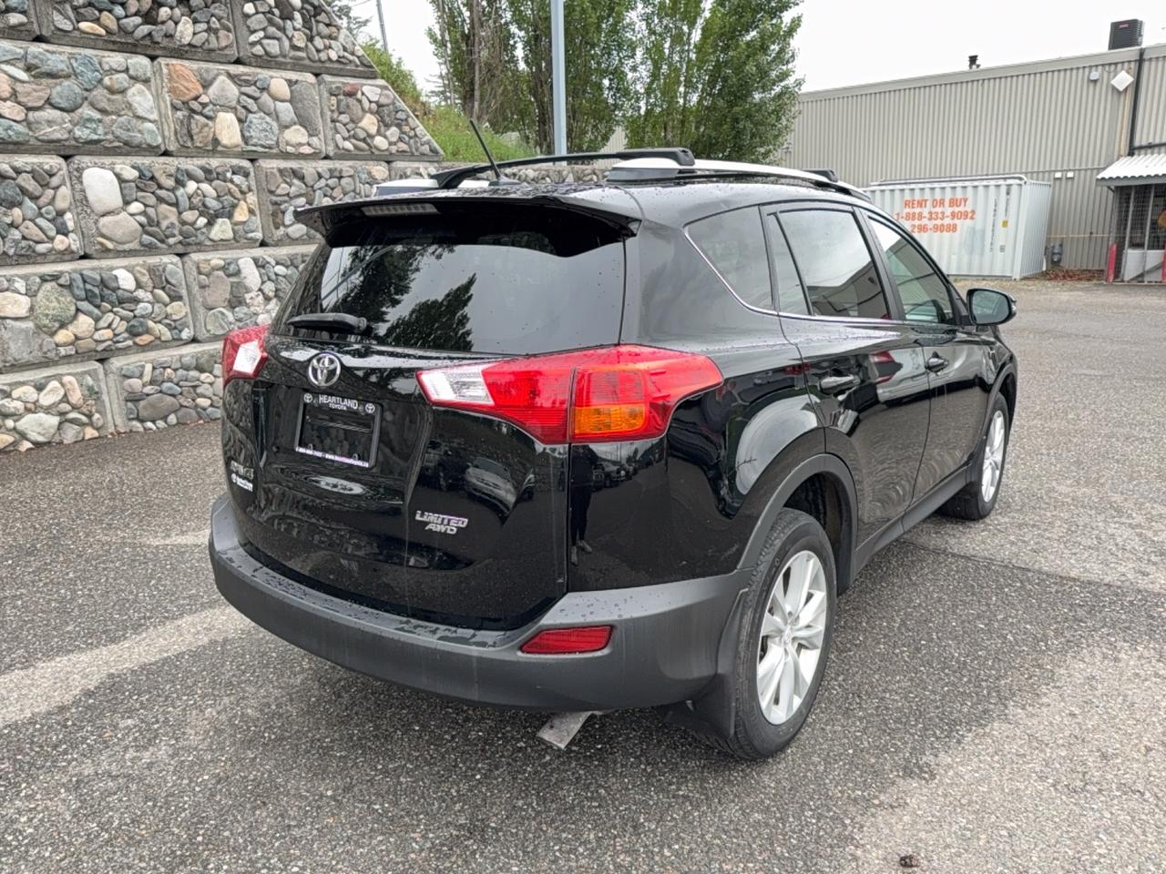 2015 Toyota RAV4 LIMITED  Photo