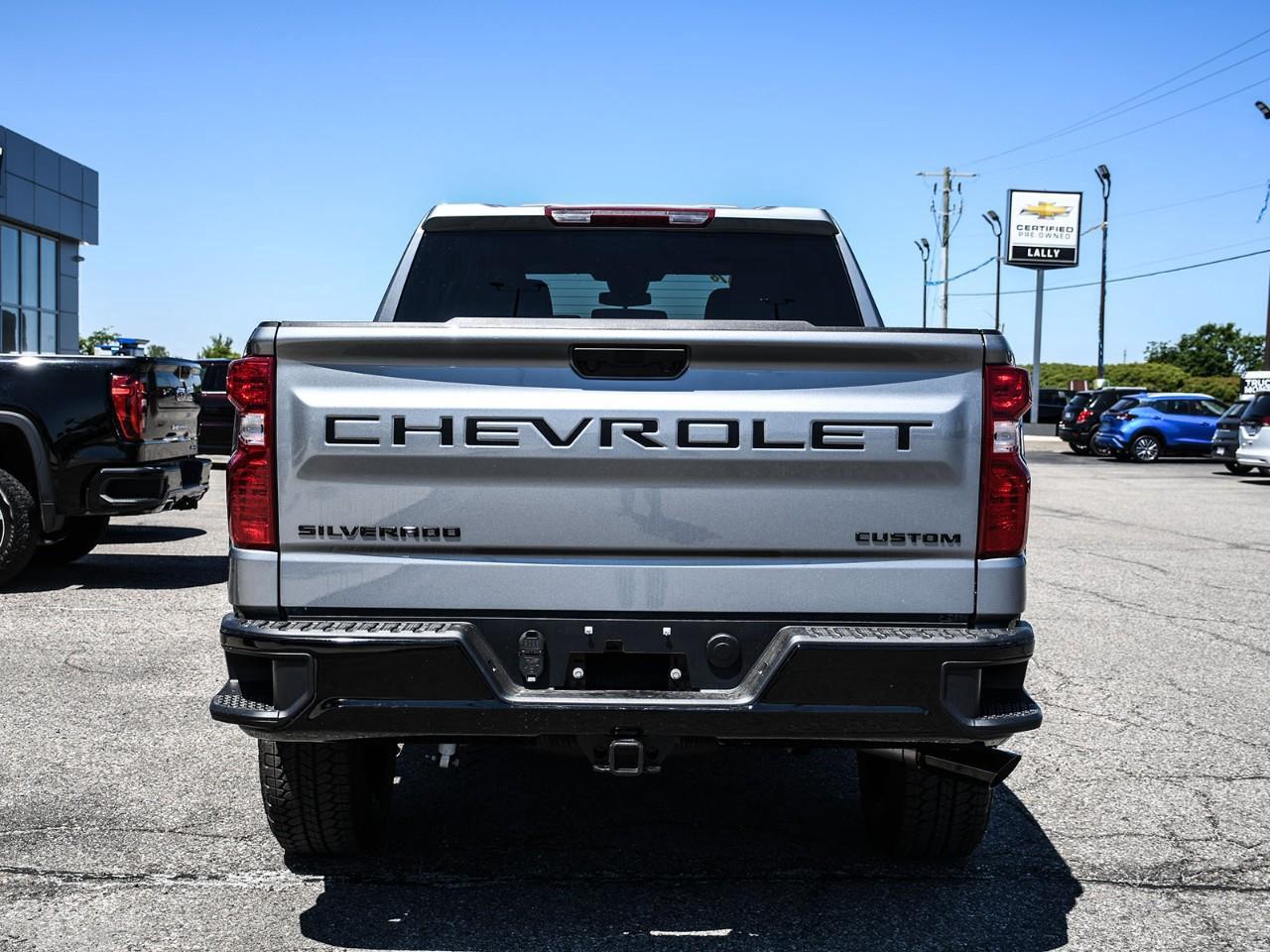 2026 Chevrolet Silverado 1500 Custom Trail Boss Photo4