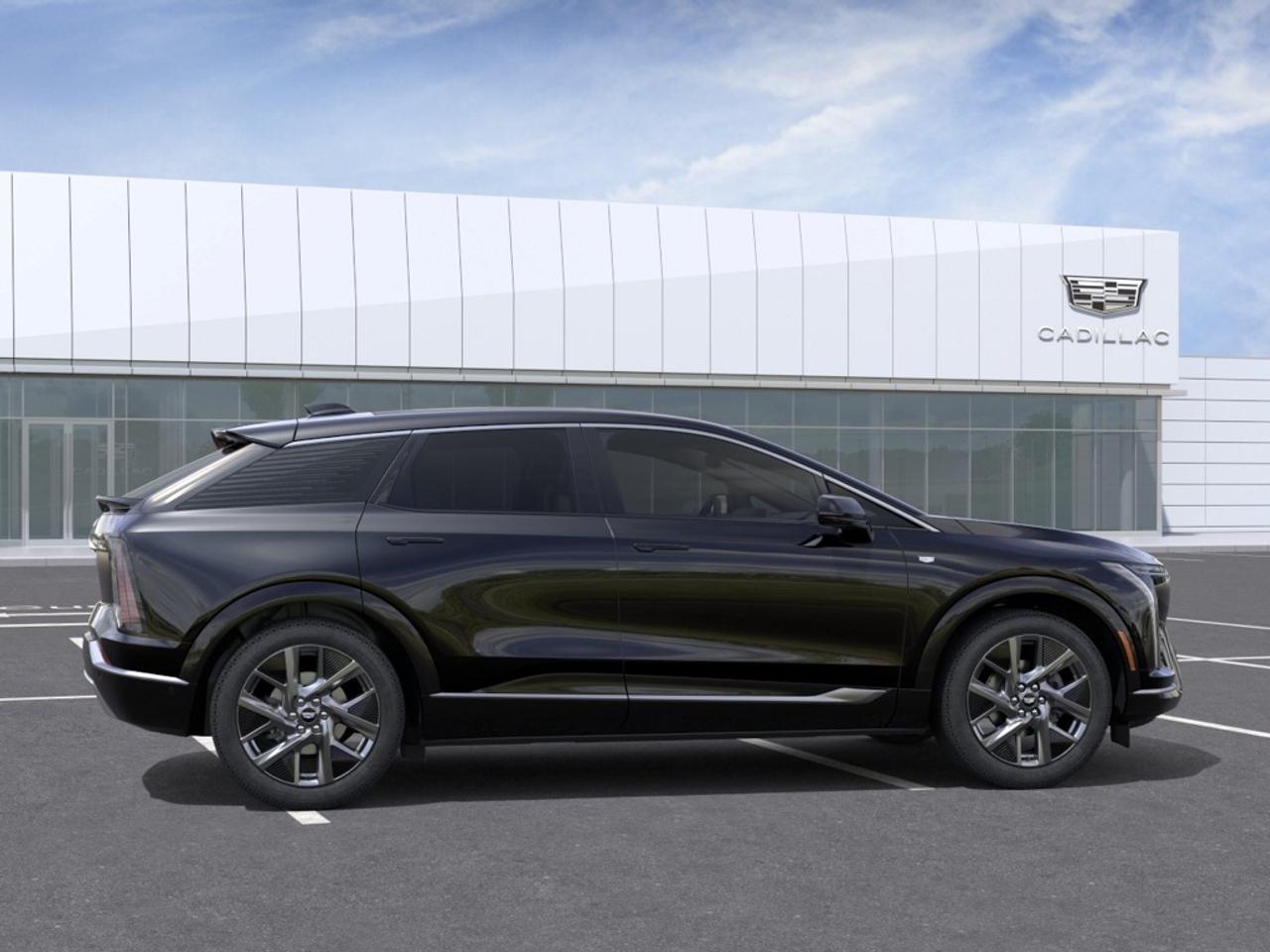 2026 Cadillac OPTIQ Luxury Photo