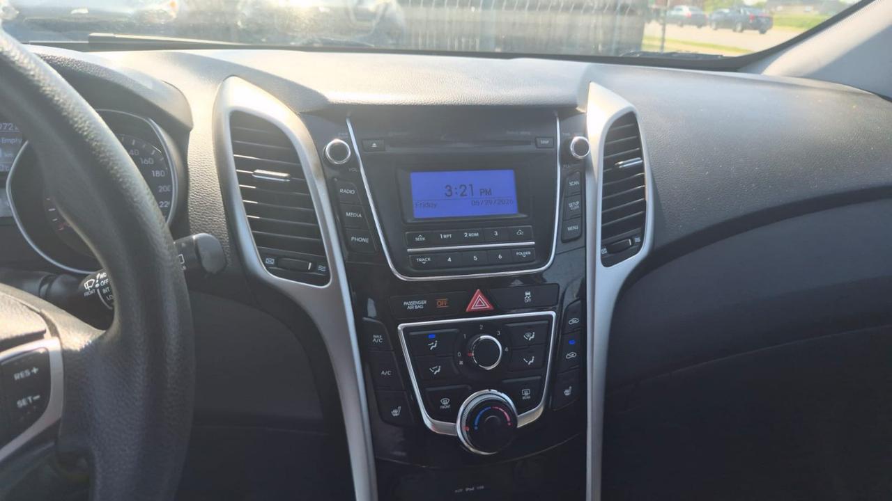 2013 Hyundai Elantra GT GL, WELL MAINTAINED, ONLY 143KMS, CERTIFIED Photo
