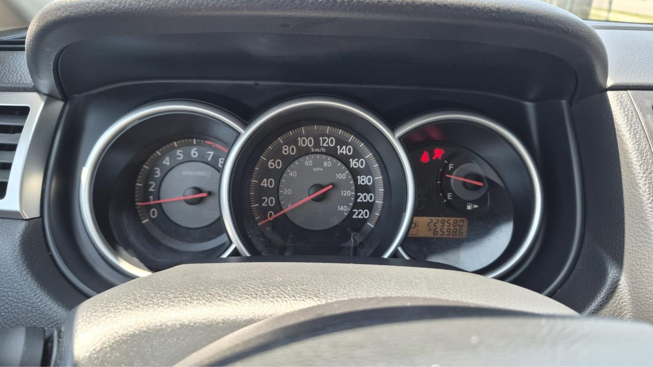 2008 Nissan Versa AS IS SPECIAL, 1.8 S, NON CVT, DRIVES WELL Photo