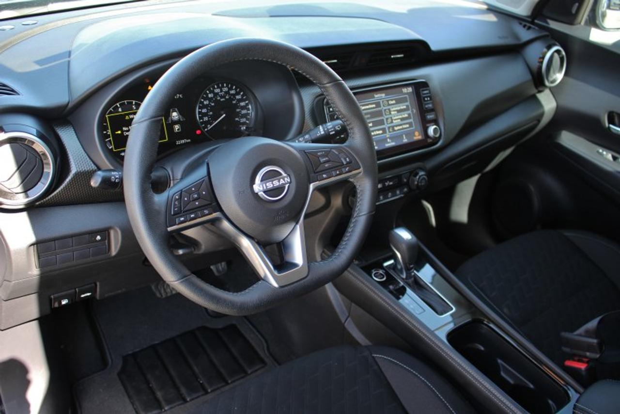 2024 Nissan Kicks SV*Low Ks*Heated Seats*CarPlay*Rear Cam*Gas Saver Photo
