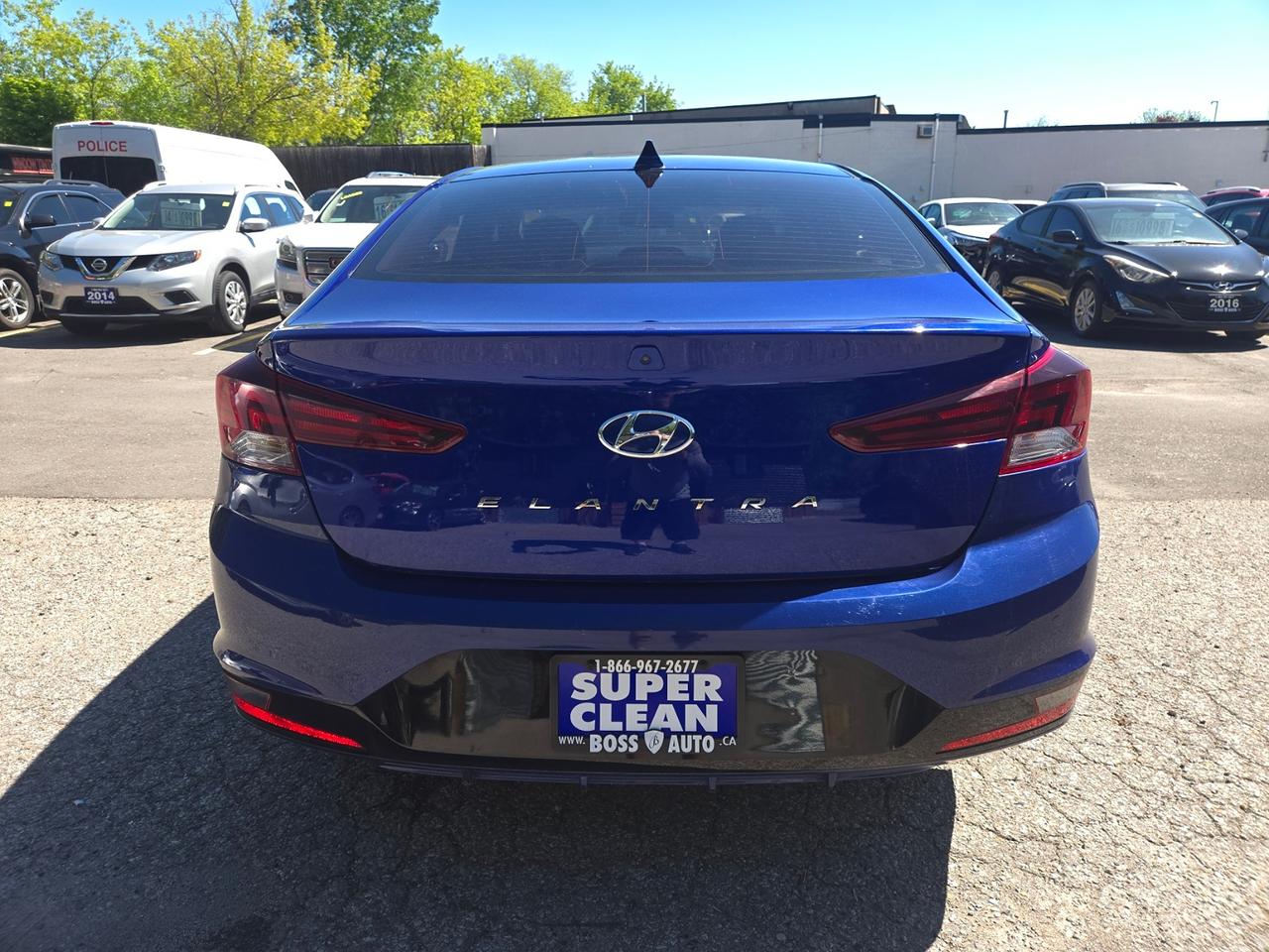 2020 Hyundai Elantra Preferred Photo3
