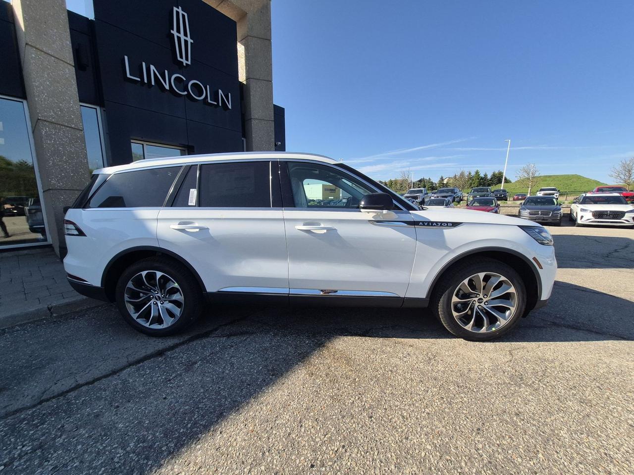 2026 Lincoln Aviator RESERVE, PANO ROOF, PHONE AS A KEY, 360 CAMERA Photo1