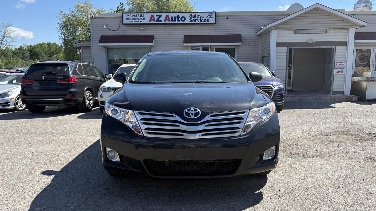 2011 Toyota Venza LE Photo