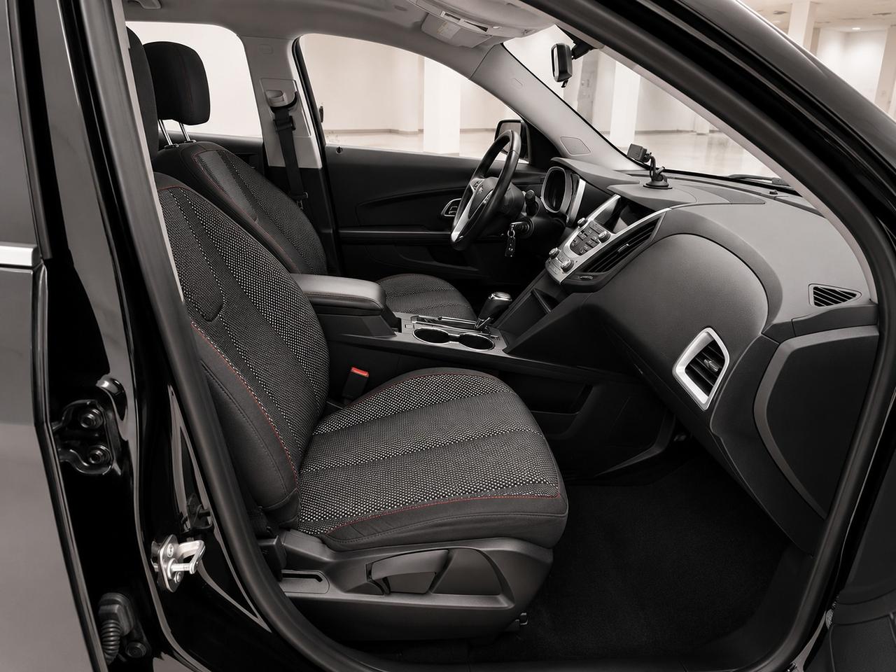 2017 Chevrolet Equinox LT Photo