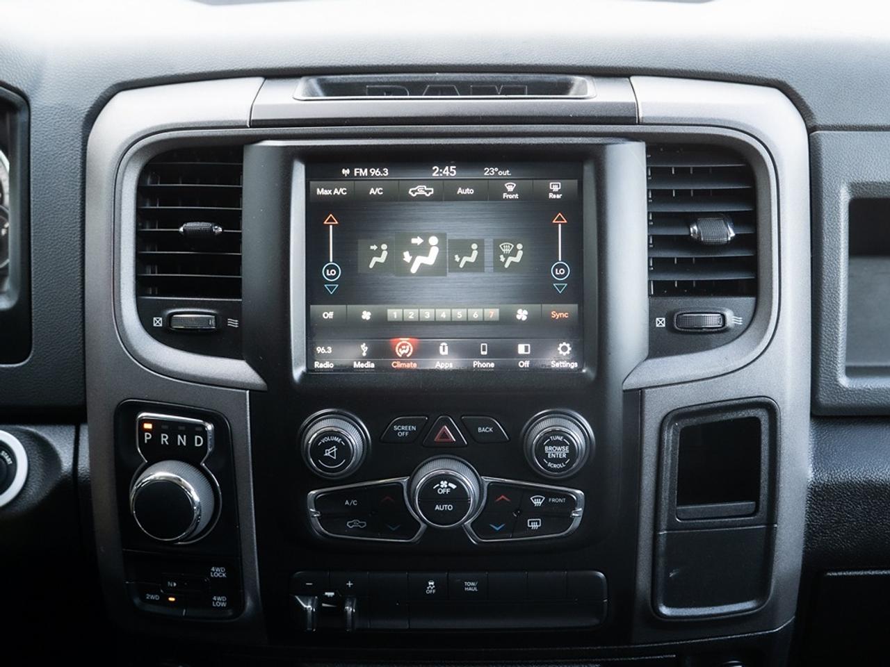 2019 RAM 1500 Classic Express 4x4 Crew Cab Photo29
