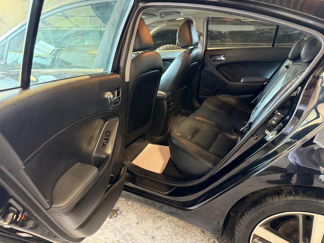 2018 Kia Forte EX LUXURY | LEATHER Photo