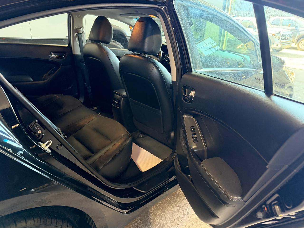 2018 Kia Forte EX LUXURY | LEATHER Photo